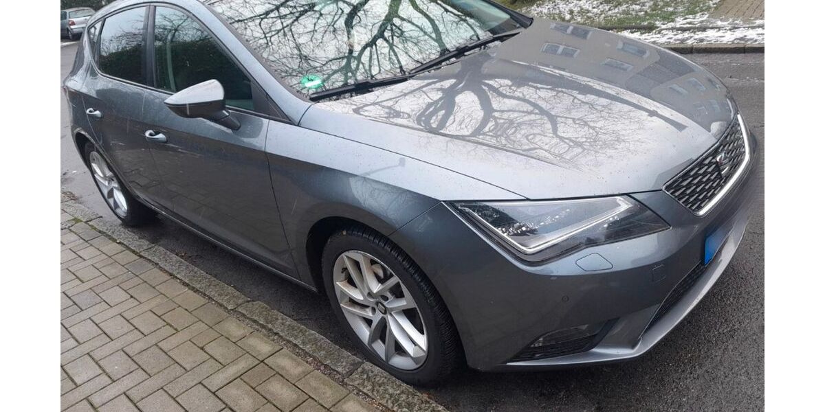 Seat Leon 180.000 km 9.400 &euro; Bochum 44809