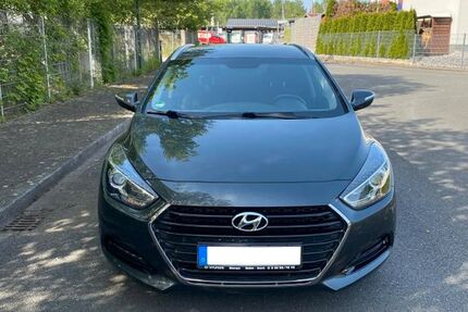 Hyundai i40 112.921 km 9.900 &euro; Lünen 44534