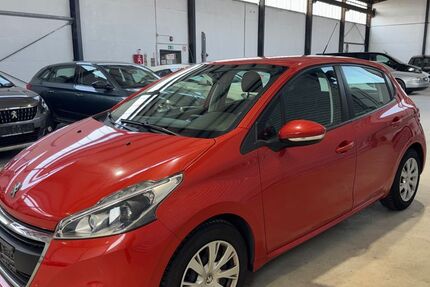 Peugeot 208 62.000 km 6.990 &euro; Hünxe 46569