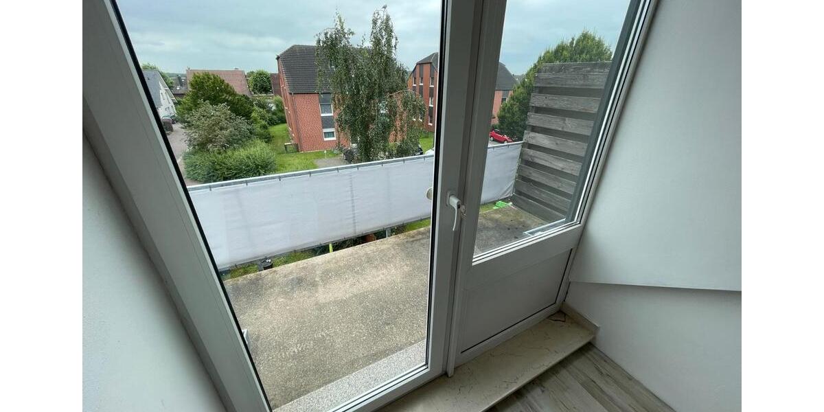 Dachgeschoßwohnung Schermbeck - 2.5 Zimmer, 62 m&sup2;, 450&euro; | Angebot:26646847