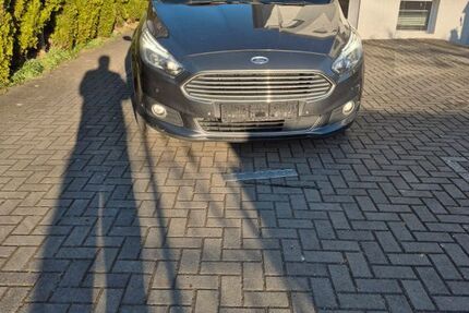 Ford S-Max 242.000 km 7.250 &euro; Dortmund 44339