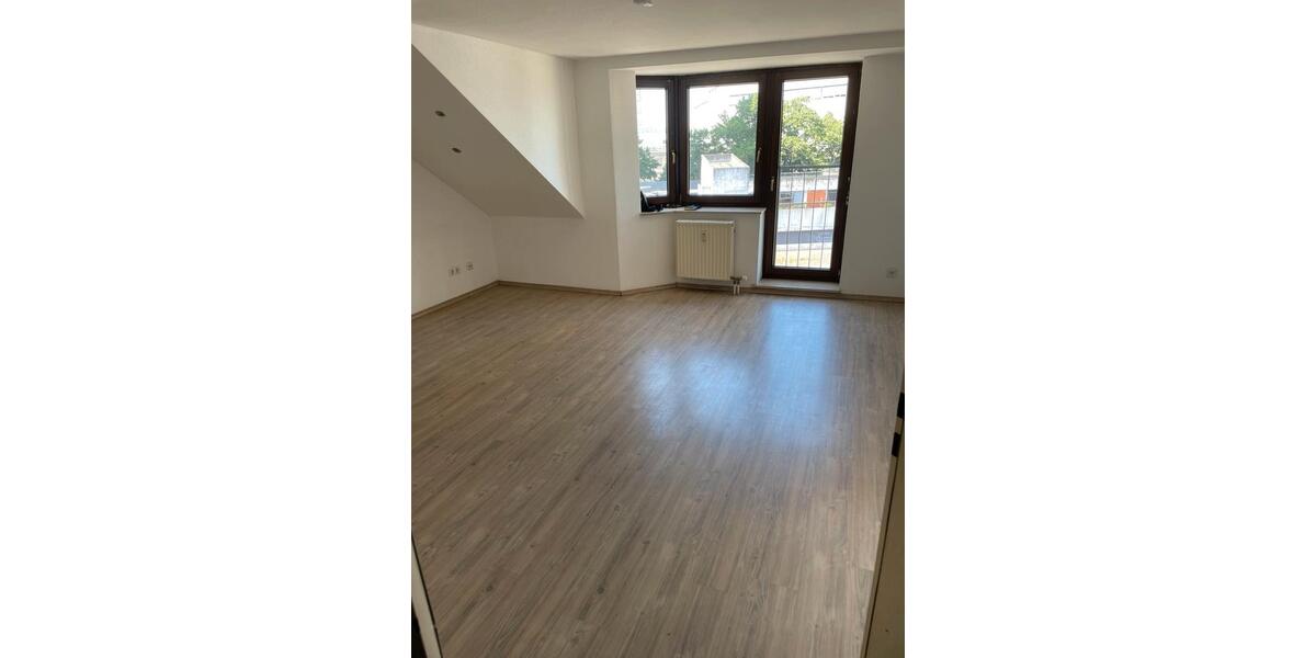Dachgeschoßwohnung Mülheim an der Ruhr Heißen - 2 Zimmer, 46 m&sup2;, 660&euro; | Angebot:26150943
