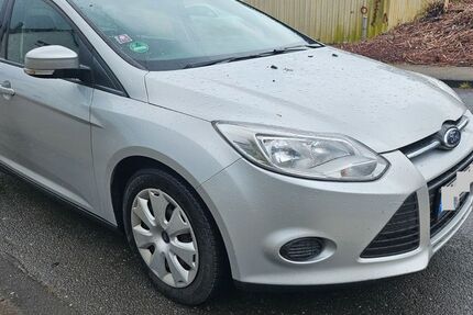 Ford Focus 270.263 km 3.300 &euro; Essen 45356