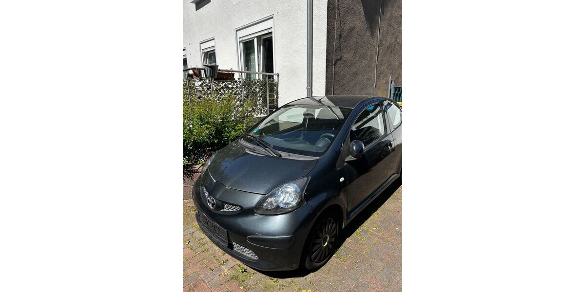 Toyota Aygo (X) 91.000 km 2.300 &euro; Herne 44651