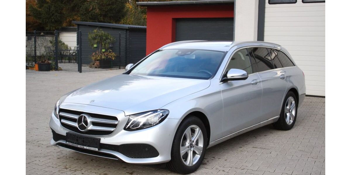 Mercedes-Benz E 220 45.000 km 25.900 &euro; Velbert 42549