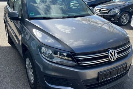 VW Tiguan 93.000 km 8.999 &euro; Recklinghausen 45663