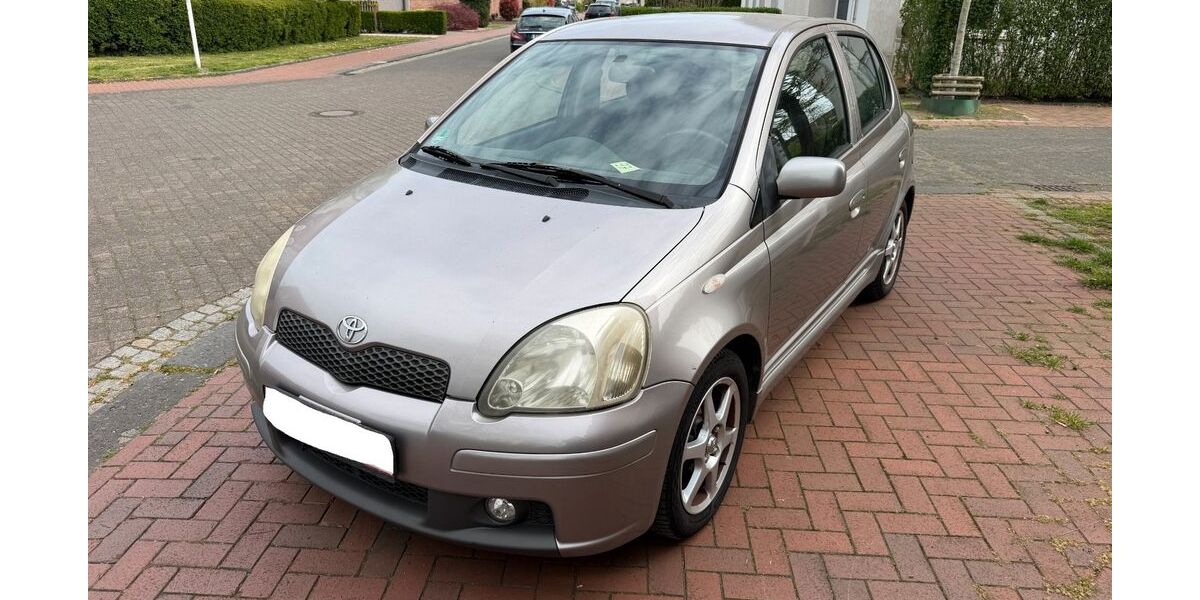 Toyota Yaris 352.000 km 1.990 &euro; Essen 45329