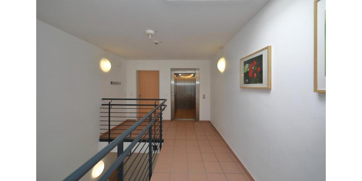 Etagenwohnung Essen Stadtkern - 2 Zimmer, 66 m&sup2;, 1.026&euro; | Angebot:13979534