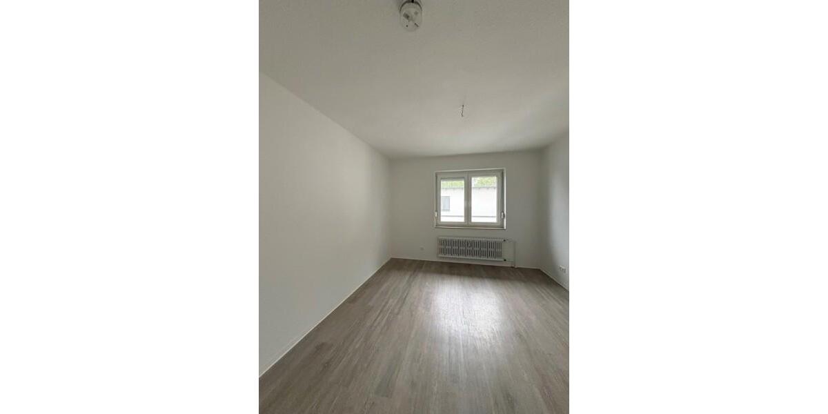 Erdgeschoßwohnung Essen Stadtbezirk VI - 2.5 Zimmer, 52 m&sup2;, 569&euro; | Angebot:26694966