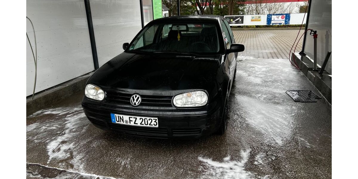 VW Golf 246.828 km 999 &euro; Selm 59379