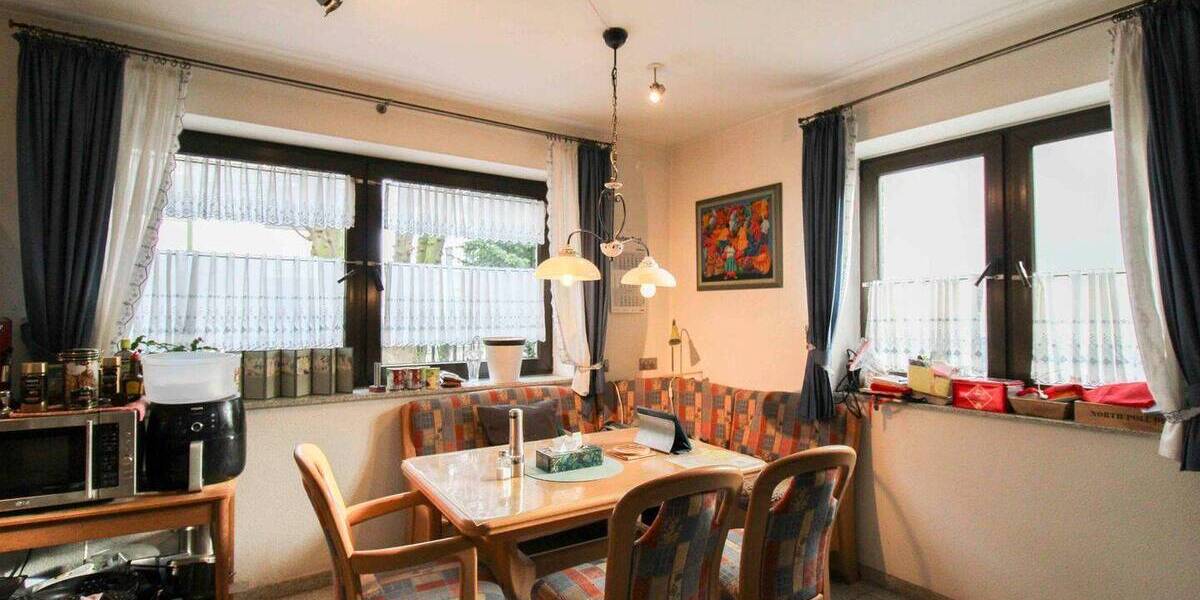 Einfamilienhaus Essen Frintrop - 6 Zimmer, 266 m&sup2;, 940.000&euro; | Angebot:26244882