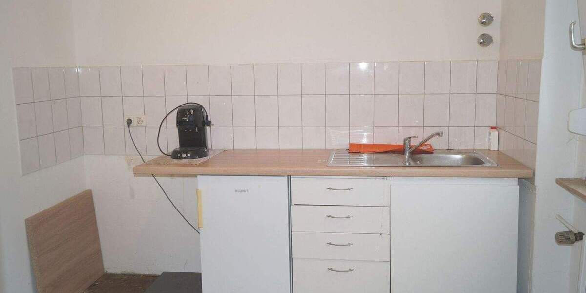 Etagenwohnung Gelsenkirchen Ückendorf - 2 Zimmer, 62 m&sup2;, 400&euro; | Angebot:25679213