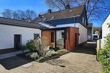 Haus Essen Altenessen-Süd - 6 Zimmer, 132 m&sup2;, 335.000&euro; | Angebot:26585836