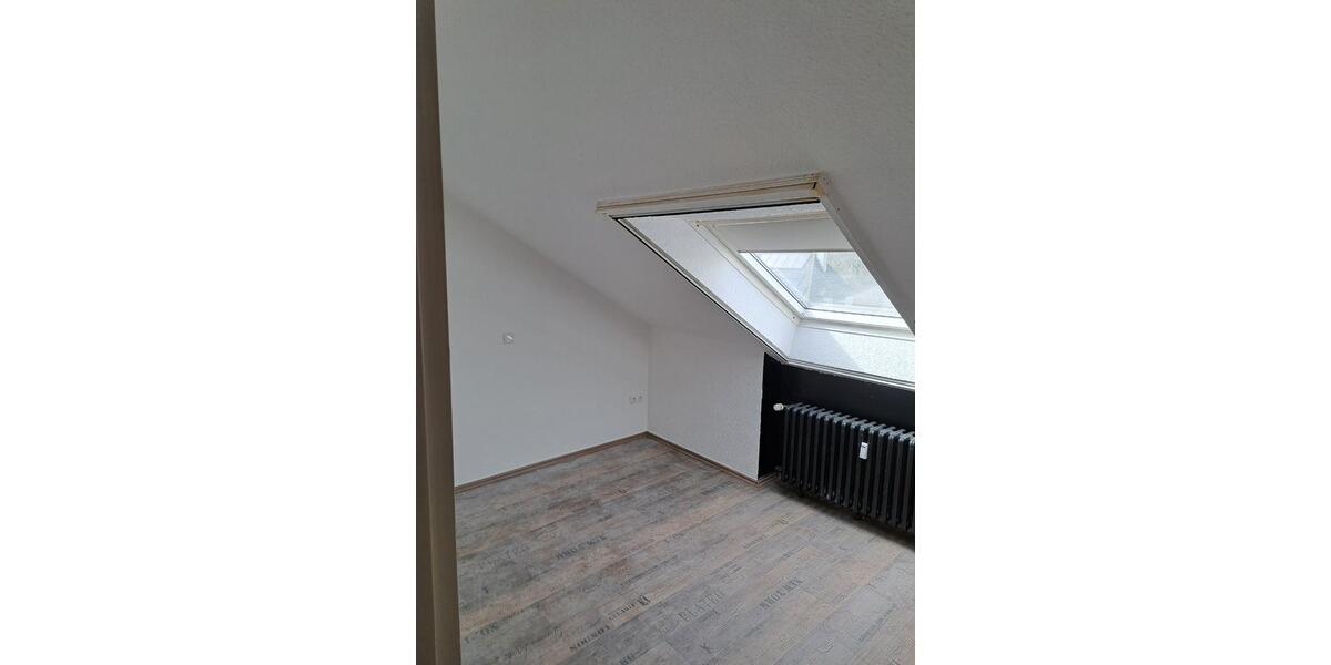 Dachgeschoßwohnung Essen Stadtbezirk IV - 2 Zimmer, 62 m&sup2;, 465&euro; | Angebot:26560437