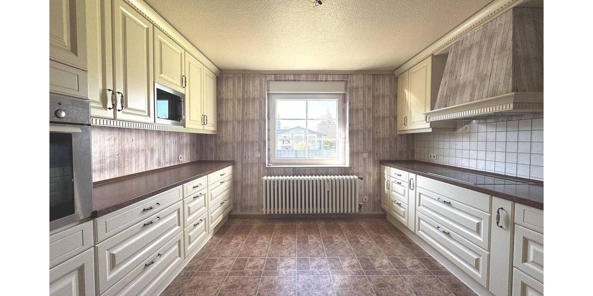 Reihenmittelhaus Oberhausen Sterkrade-Mitte - 5 Zimmer, 98 m&sup2;, 249.000&euro; | Angebot:26629420