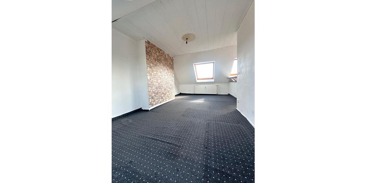 Dachgeschoßwohnung Essen Stadtbezirk IV - 2 Zimmer, 45 m&sup2;, 557&euro; | Angebot:25924154