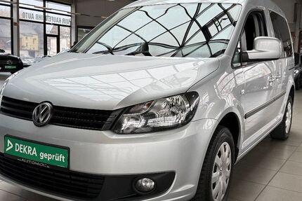 VW Caddy 121.735 km 11.890 &euro; Bottrop 46236