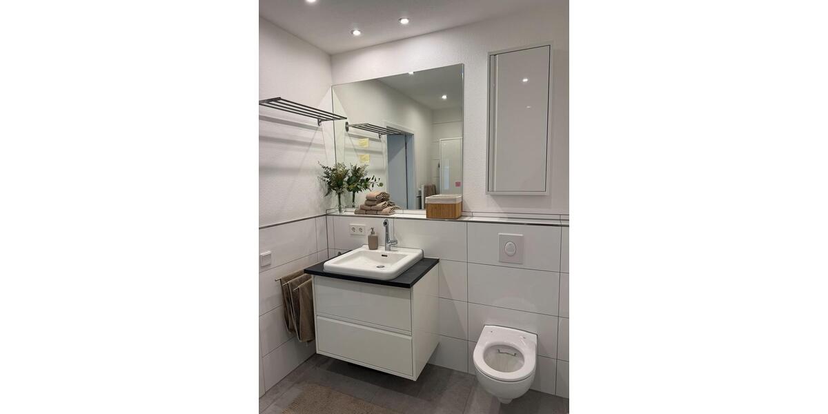Erdgeschoßwohnung Oberhausen Alt-Oberhausen - 2 Zimmer, 54 m&sup2;, 1.090&euro; | Angebot:26606750