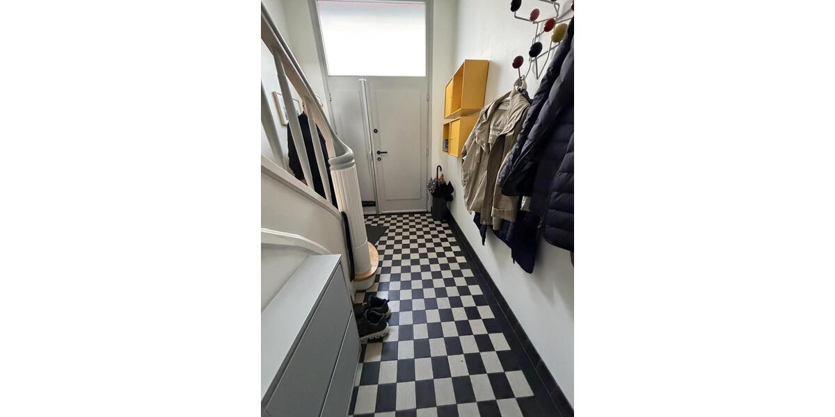 Einfamilienhaus Witten - 8 Zimmer, 220 m&sup2;, 1.850&euro; | Angebot:26621598