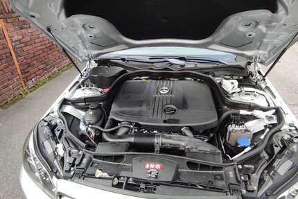 Mercedes-Benz 220 152.270 km 16.000 &euro; Bochum 44805