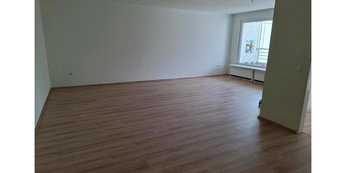 Etagenwohnung Bochum Günnigfeld - 4 Zimmer, 104 m&sup2;, 1.150&euro; | Angebot:26521887