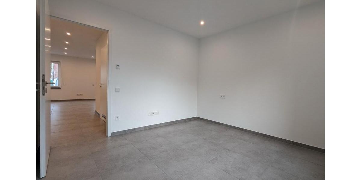 Erdgeschoßwohnung Oberhausen Alt-Oberhausen - 2 Zimmer, 54 m&sup2;, 1.090&euro; | Angebot:26534186