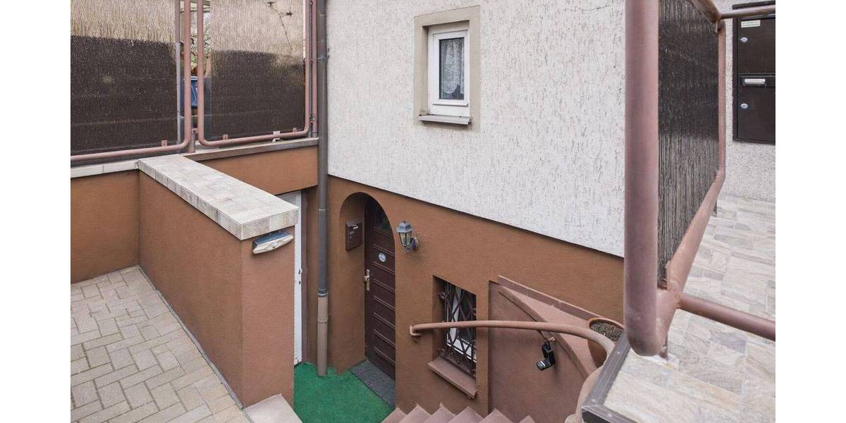 Terrassenwohnung Bottrop Stadtmitte - 2 Zimmer, 84 m&sup2;, 99.000&euro; | Angebot:26188415