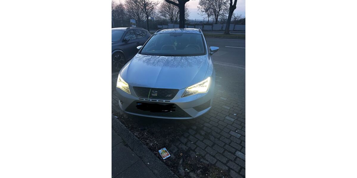Seat Leon 151.770 km 13.700 &euro; Gelsenkirchen 45881