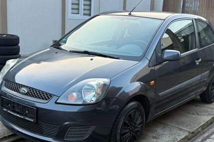 Ford Fiesta 182.000 km 1.890 &euro; Hattingen 45525