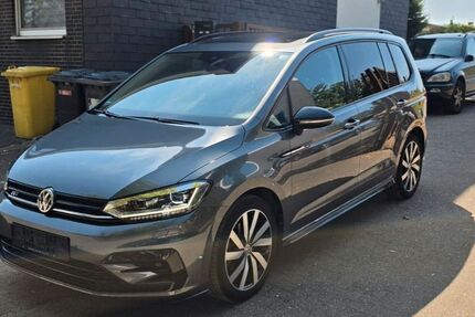 VW Touran 49.786 km 25.990 &euro; Gelsenkirchen 45886