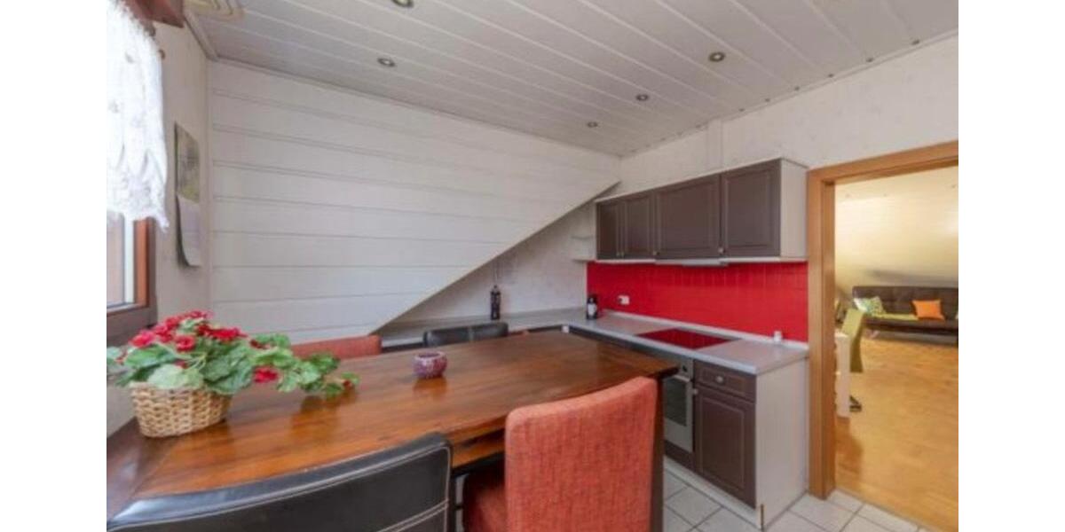 Dachgeschoßwohnung Dinslaken - 1.5 Zimmer, 65 m&sup2;, 780&euro; | Angebot:25956705