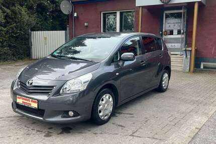 Toyota Verso 138.856 km 8.999 &euro; Datteln 45711