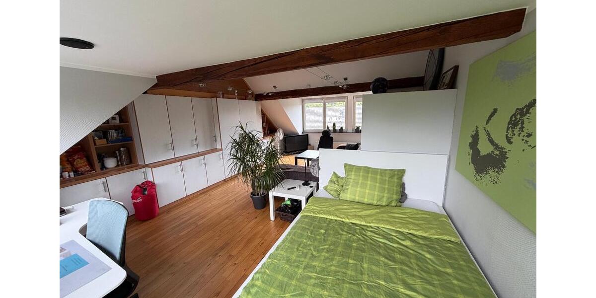 Reihenhaus Essen Huttrop - 3 Zimmer, 123 m&sup2;, 1.800&euro; | Angebot:27615081