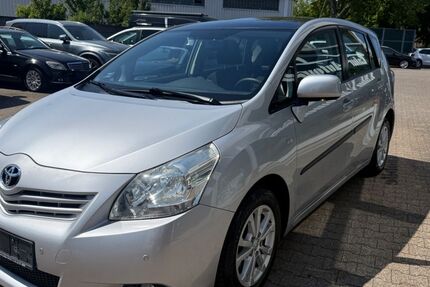 Toyota Verso 116.000 km 8.499 &euro; Gladbeck 45966