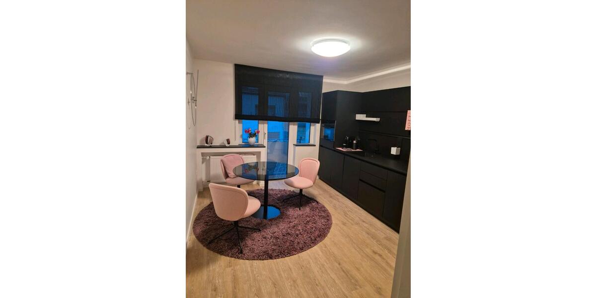 Etagenwohnung Oberhausen - 2.5 Zimmer, 57 m&sup2;, 1.500&euro; | Angebot:25936415