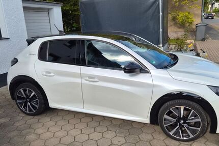 Peugeot 208 53.000 km 17.400 &euro; Herne 44652