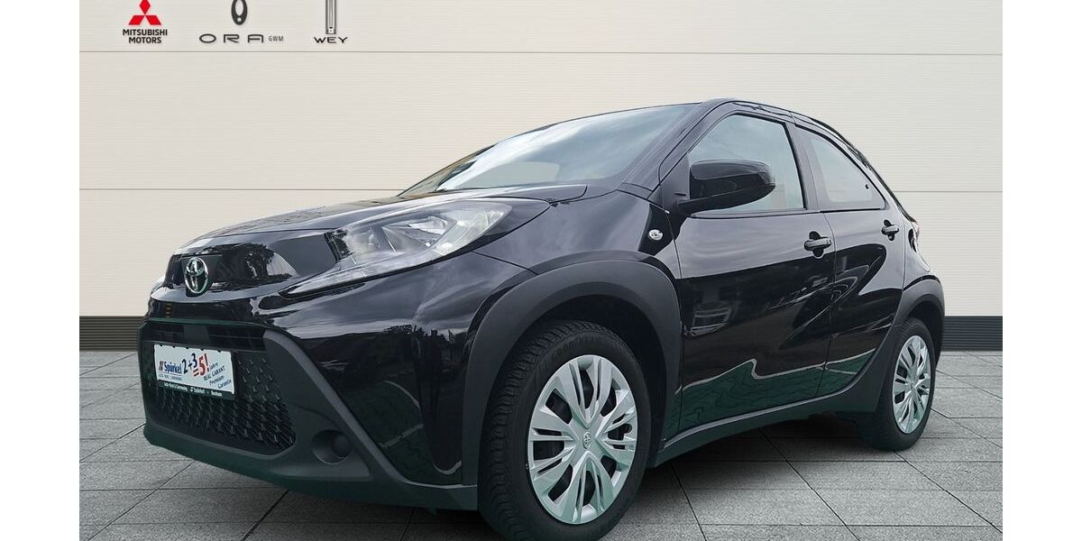 Toyota Aygo (X) 14.603 km 13.980 &euro; Bochum 44809