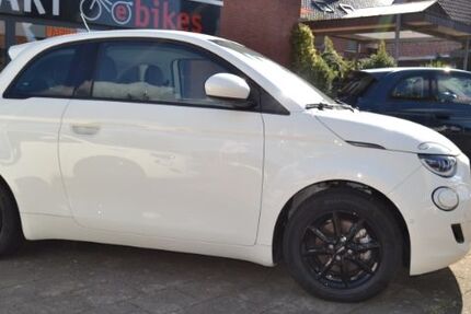 Fiat 500e 13.500 km 17.490 &euro; Raesfeld 46348