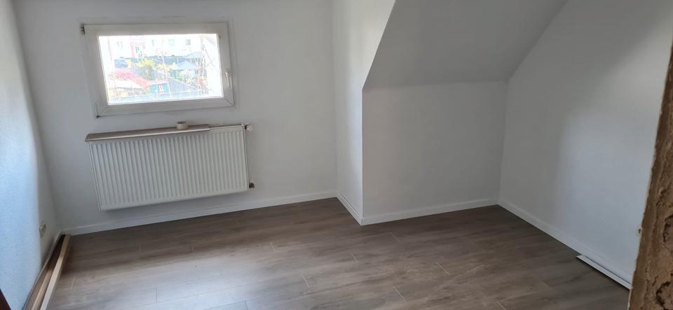 Dachgeschoßwohnung Gladbeck Brauck - 2.5 Zimmer, 50 m&sup2;, 450&euro; | Angebot:26538321
