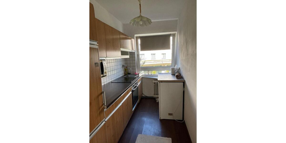 Etagenwohnung Essen Stadtkern - 1 Zimmer, 40 m&sup2;, 750&euro; | Angebot:27604811