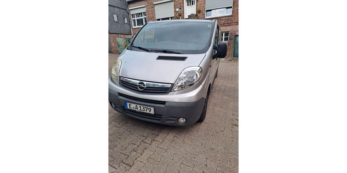 Opel Vivaro 164.730 km 11.000 &euro; Essen 45219