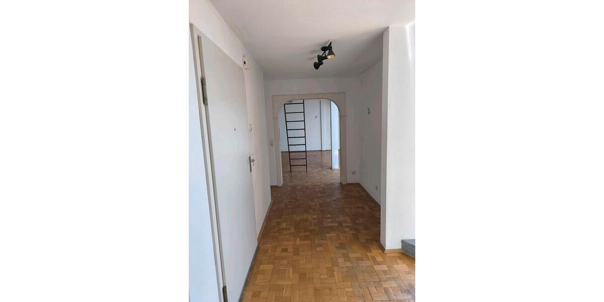 Dachgeschoßwohnung Gelsenkirchen Gelsenkirchen-Nord - 3 Zimmer, 110 m&sup2;, 125.000&euro; | Angebot:26165905