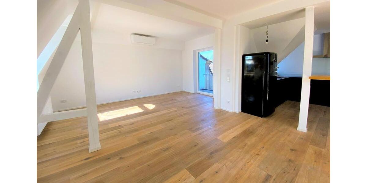 Maisonettenwohnung Essen Stadtbezirk II - 4 Zimmer, 185 m&sup2;, 2.400&euro; | Angebot:26660199