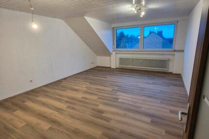 Wohnung Dinslaken Hiesfeld - 2.5 Zimmer, 73 m&sup2;, 625&euro; | Angebot:26396476