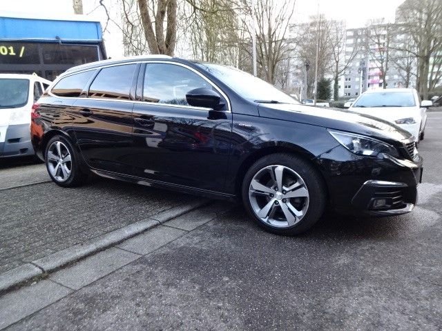Peugeot 308 111.400 km 10.999 &euro; Essen 45276