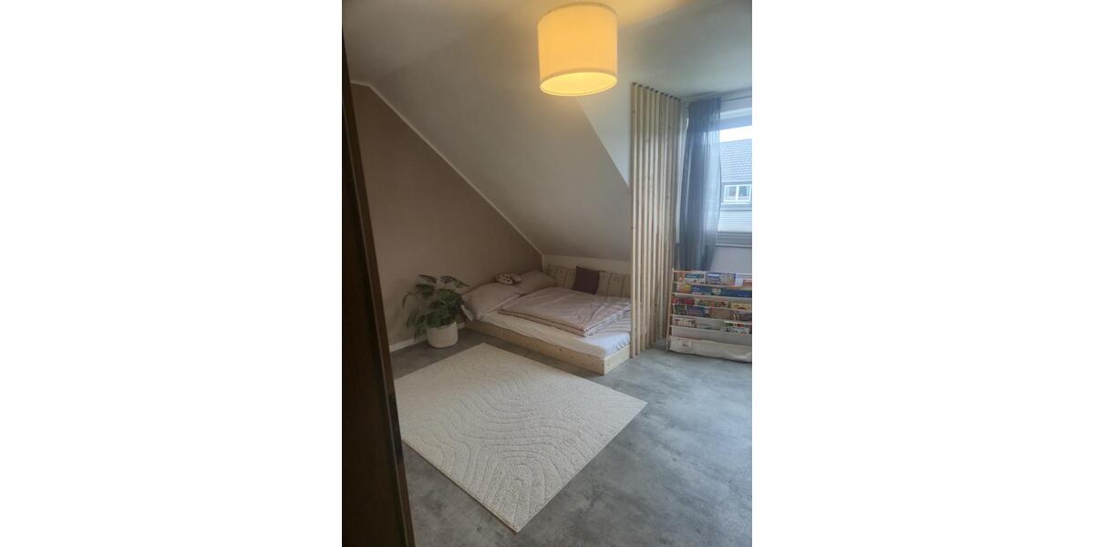 Dachgeschoßwohnung Herne Wanne - 3.5 Zimmer, 75 m&sup2;, 150.000&euro; | Angebot:26214430