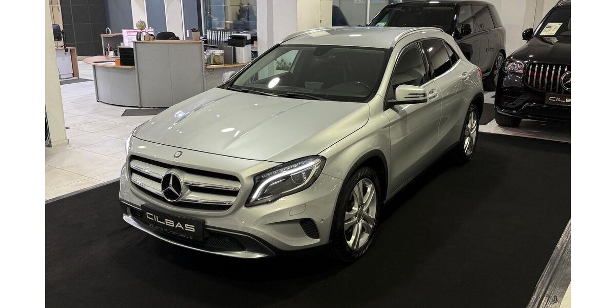 Mercedes-Benz GLA 220 174.276 km 12.900 &euro; Gelsenkirchen 45891