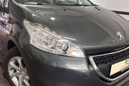 Peugeot 208 85.000 km 5.900 &euro; Essen 45326