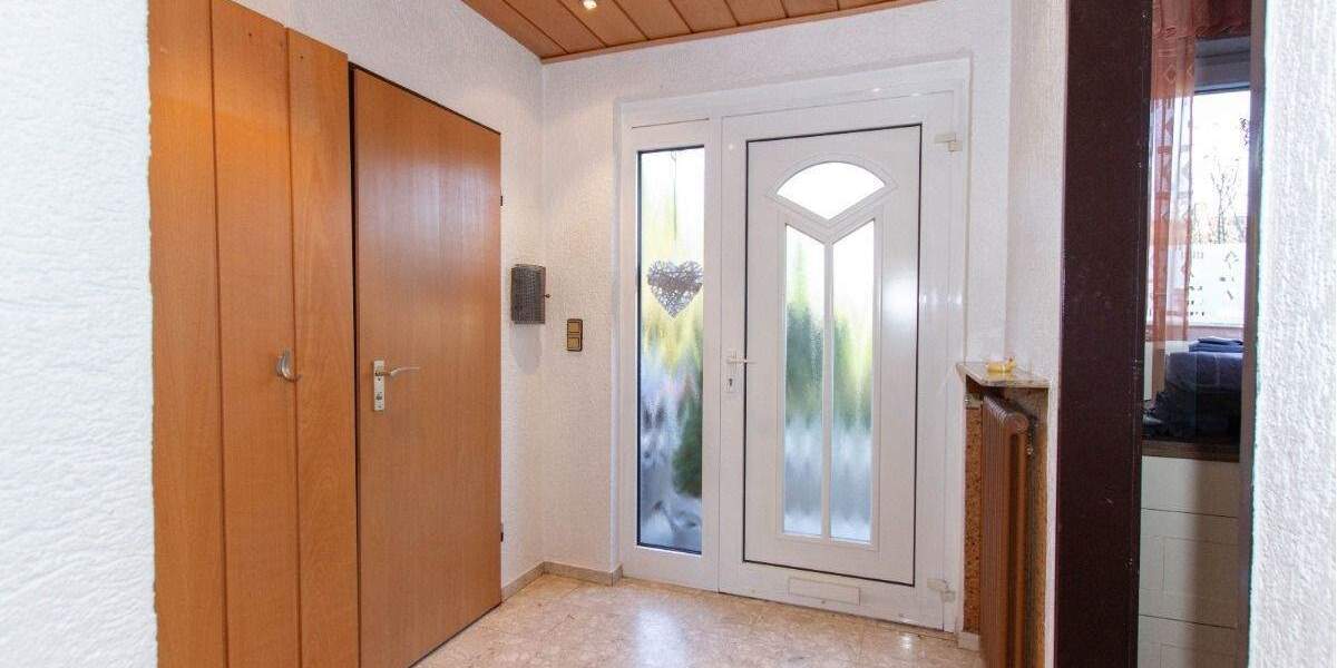 Reihenmittelhaus Castrop-Rauxel Ickern - 5 Zimmer, 120 m&sup2;, 340.000&euro; | Angebot:25799095