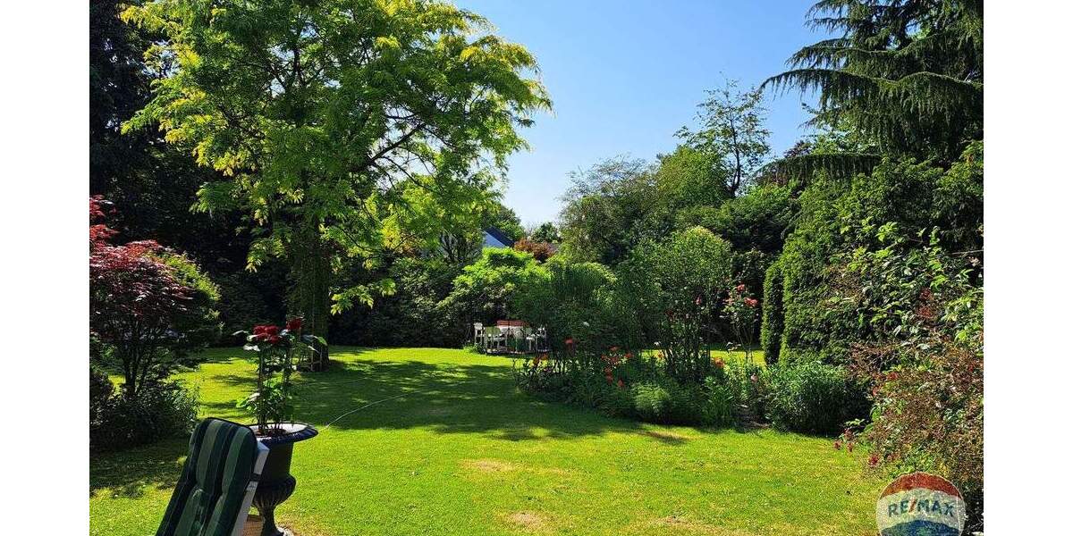 Einfamilienhaus Dinslaken Innenstadt - 8 Zimmer, 240 m&sup2;, 698.000&euro; | Angebot:25730854